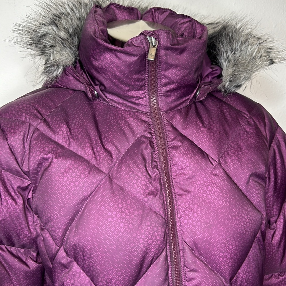 Columbia size Medium Down hooded Jacket - Picture 3 of 16